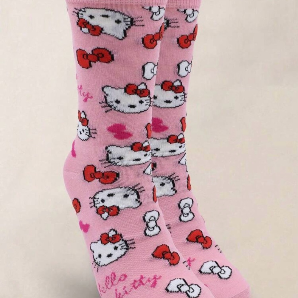 Set of 2 Hello Kitty & Friends Socks Brand New